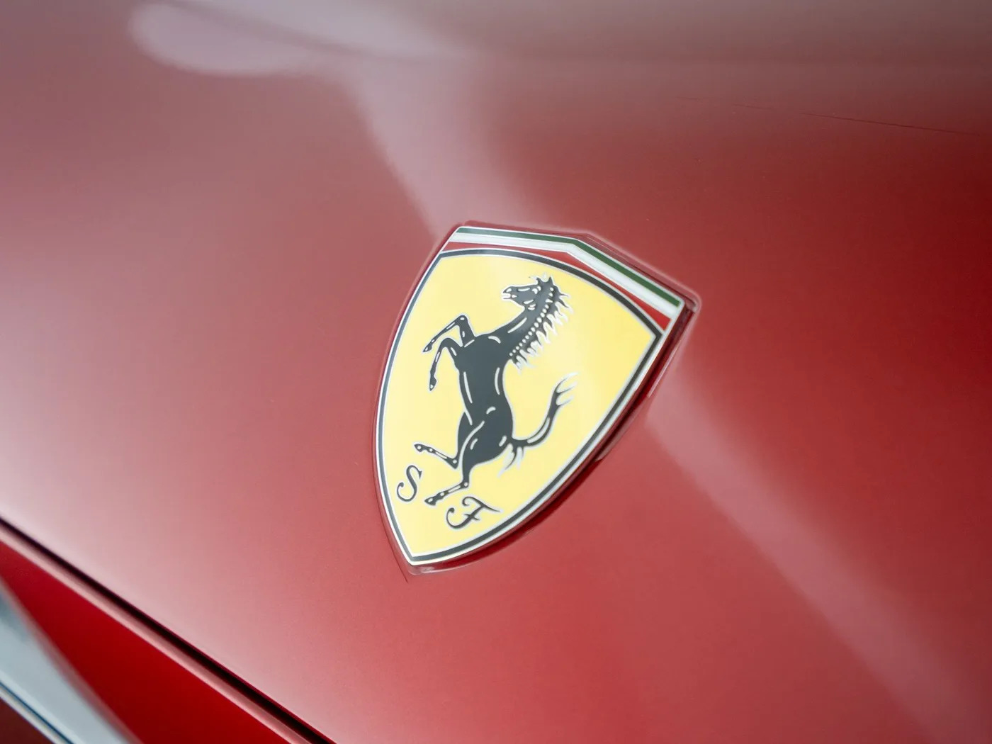 2025 Ferrari 12Cilindri proposée par un concessionnaire spécialisé à Singen, Allemagne, photo 12 sur 15