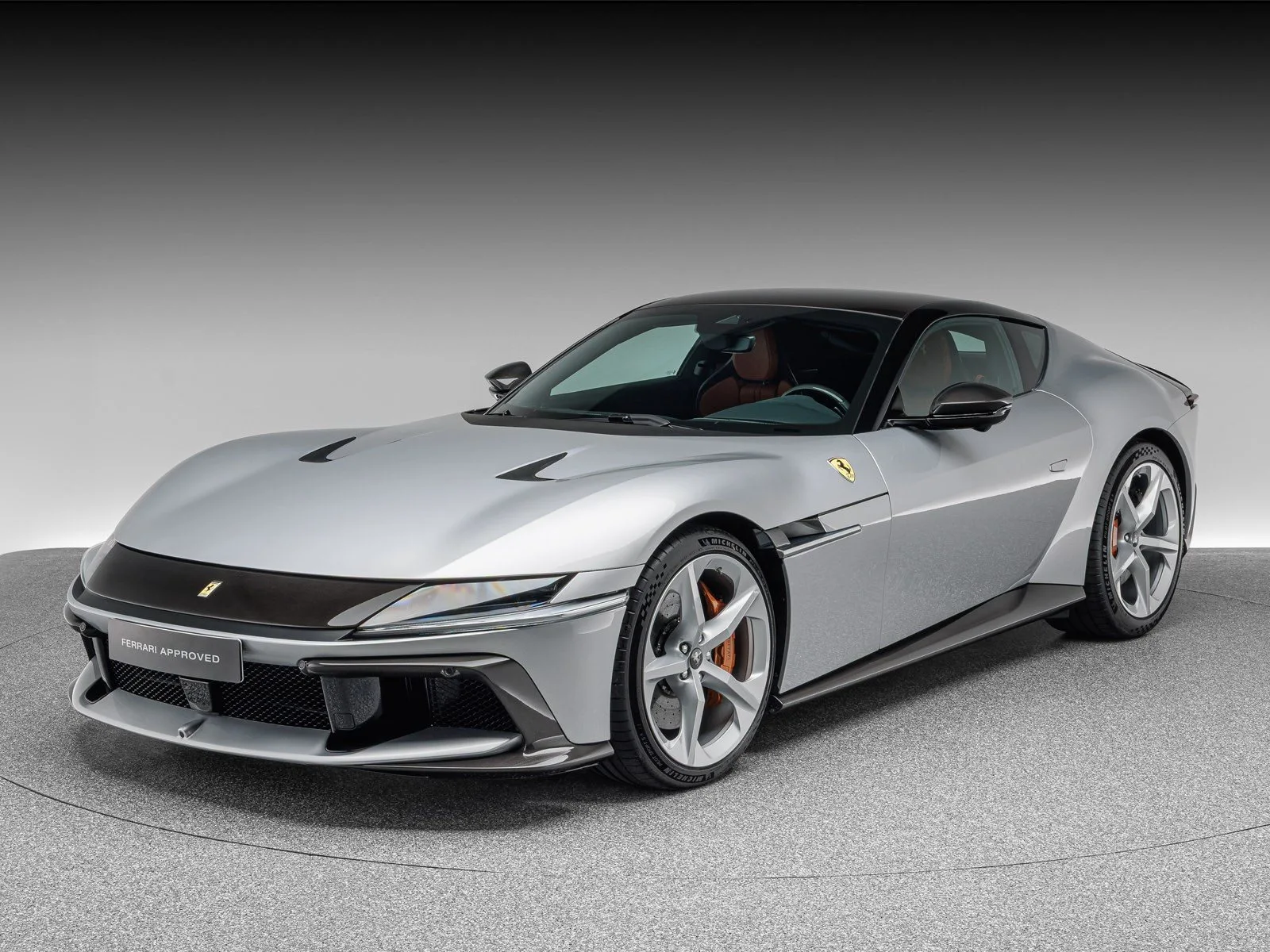 2025 Ferrari 12Cilindri proposée par un concessionnaire spécialisé à Böblingen, Allemagne, photo principale