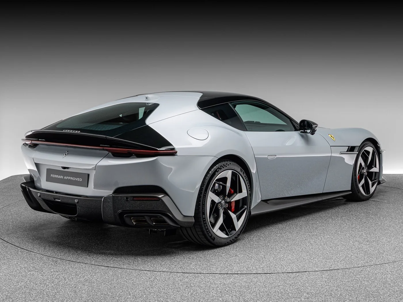 2025 Ferrari 12Cilindri proposée par un concessionnaire spécialisé à Böblingen, Allemagne, photo 7 sur 15