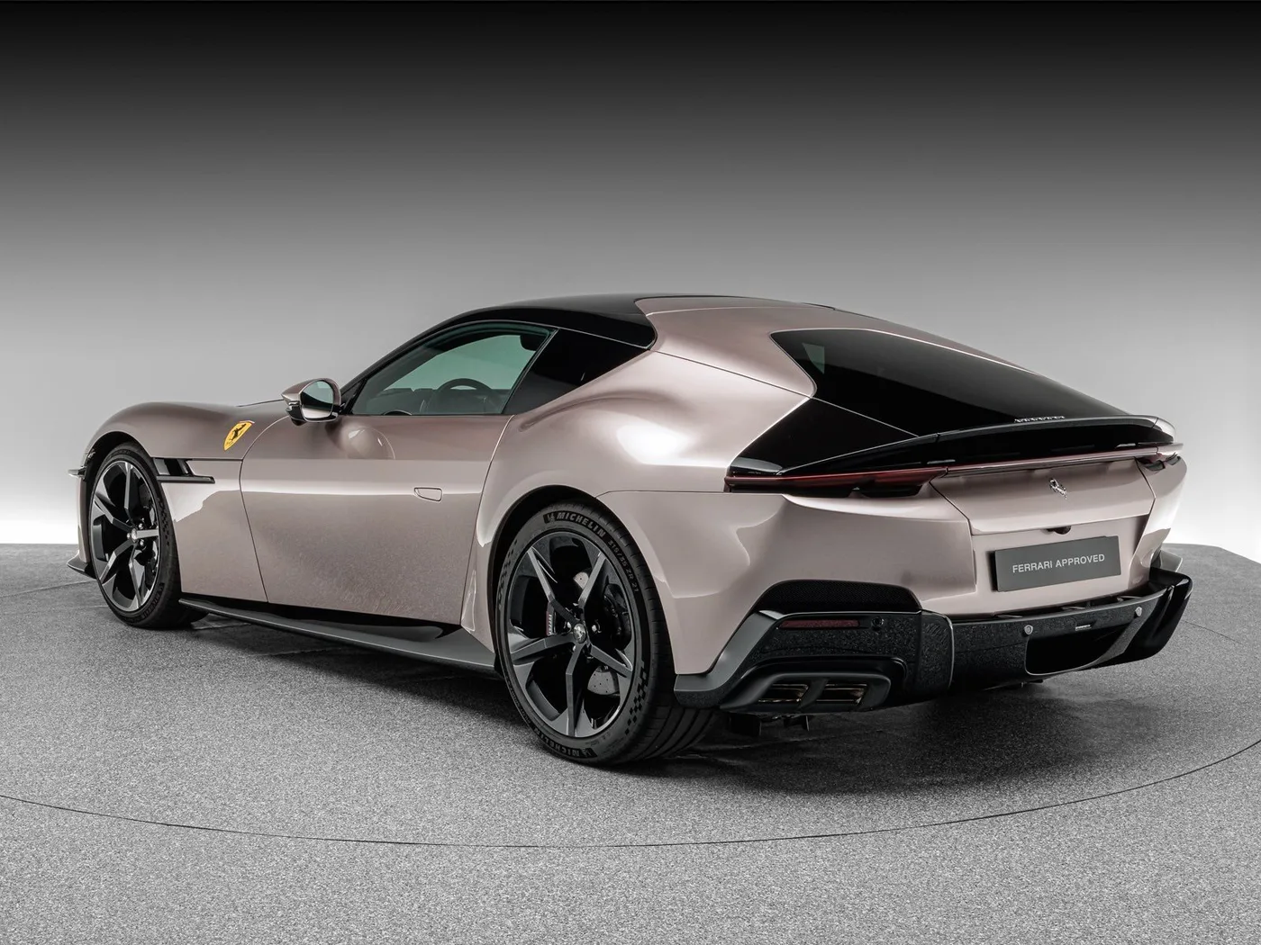 2025 Ferrari 12Cilindri offered by a specialist dealer in Böblingen, Germany, photo 3 of 15