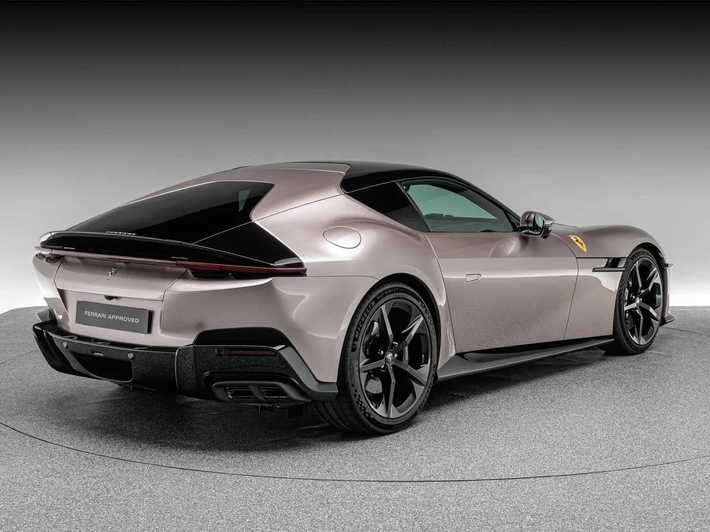 2025 Ferrari 12Cilindri offered by a specialist dealer in Böblingen, Germany, photo 5 of 15