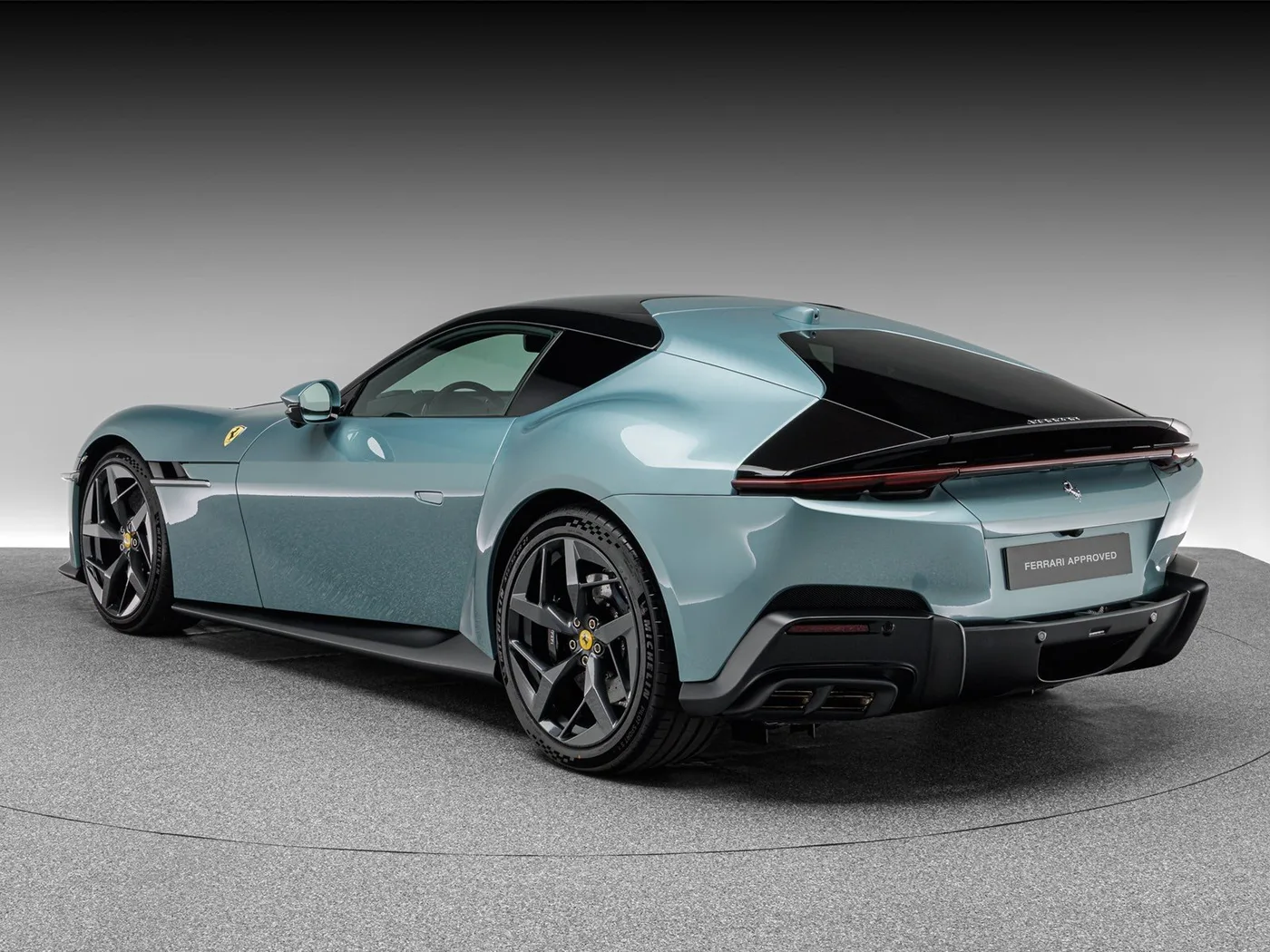 2025 Ferrari 12Cilindri offered by a specialist dealer in Böblingen, Germany, photo 3 of 15