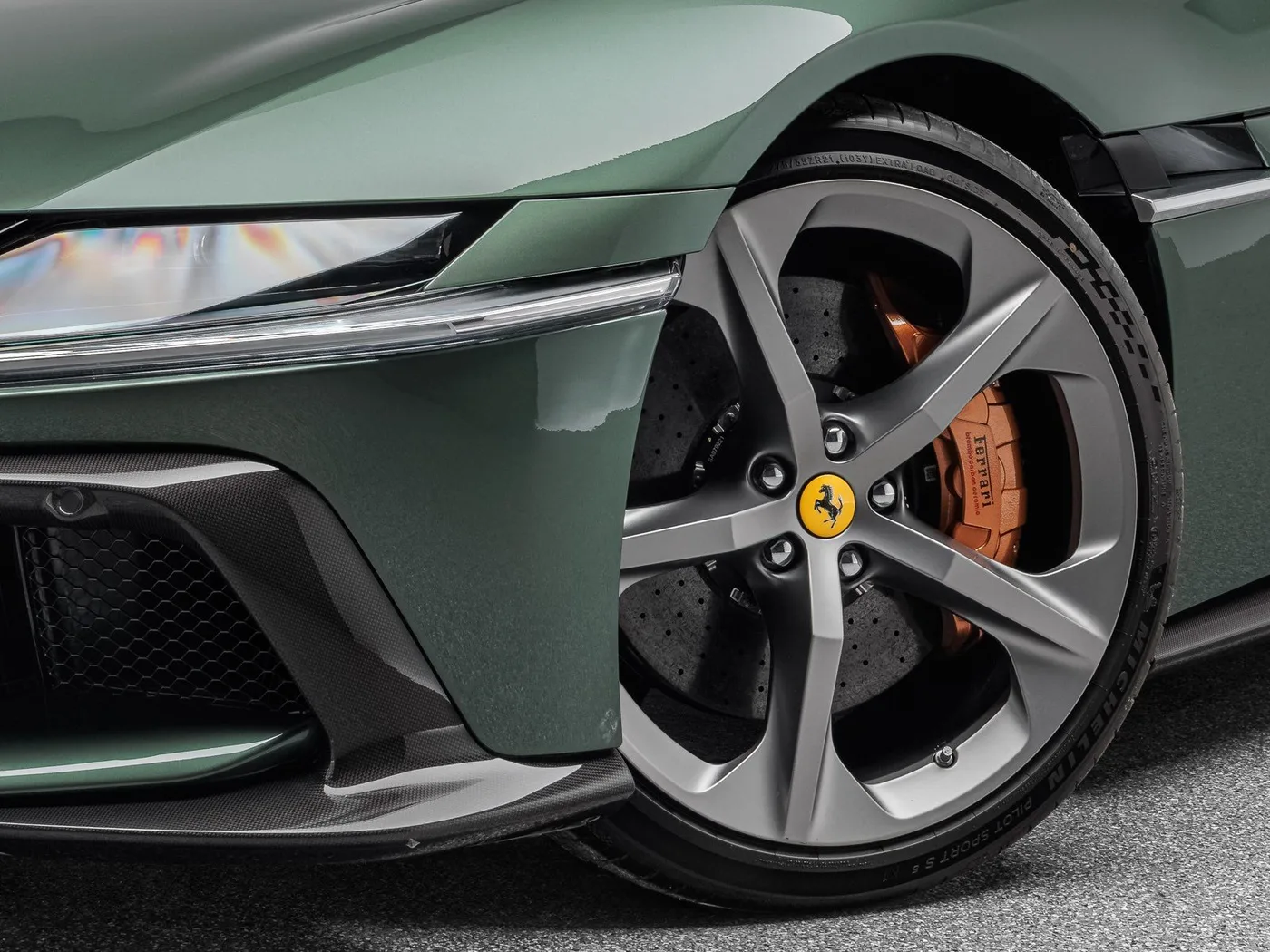 2025 Ferrari 12Cilindri proposée par un concessionnaire spécialisé à Böblingen, Allemagne, photo 11 sur 15