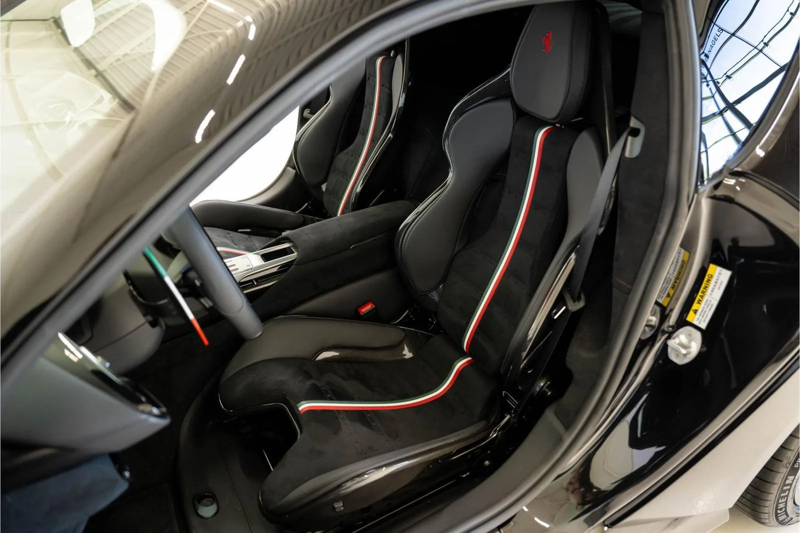 2025 Ferrari 12Cilindri, 11/13