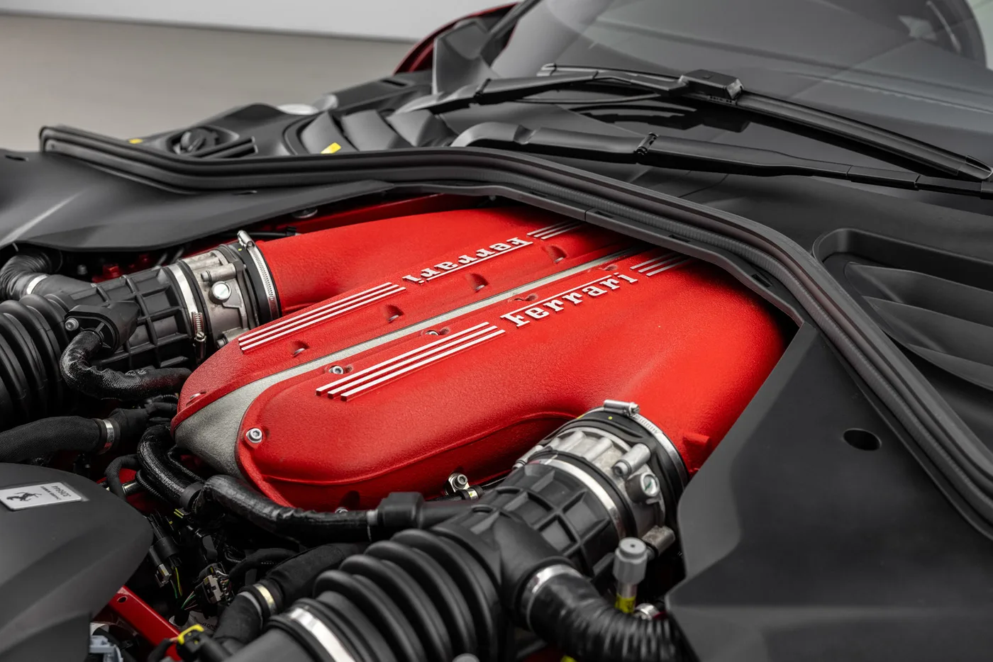2025 Ferrari 12Cilindri proposée par un groupe de concessions agréées à Hatfield, Royaume-Uni, photo 15 sur 25