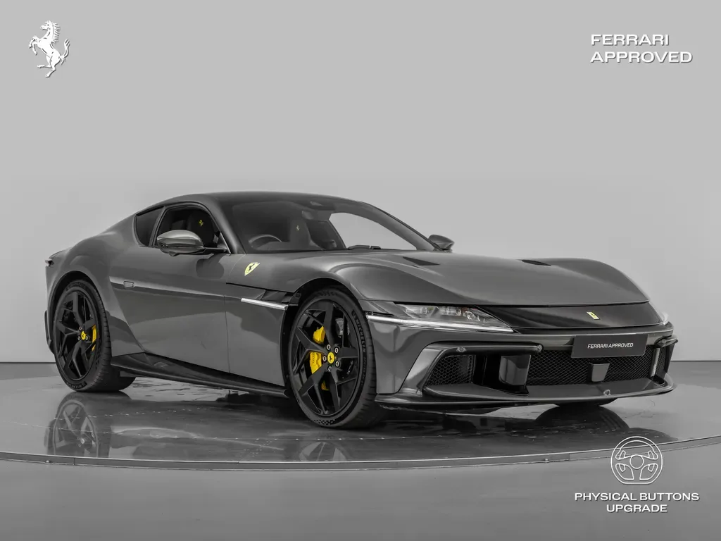 2025 Ferrari 12Cilindri proposée par un groupe de concessions agréées à Mayfair, Royaume-Uni, photo principale