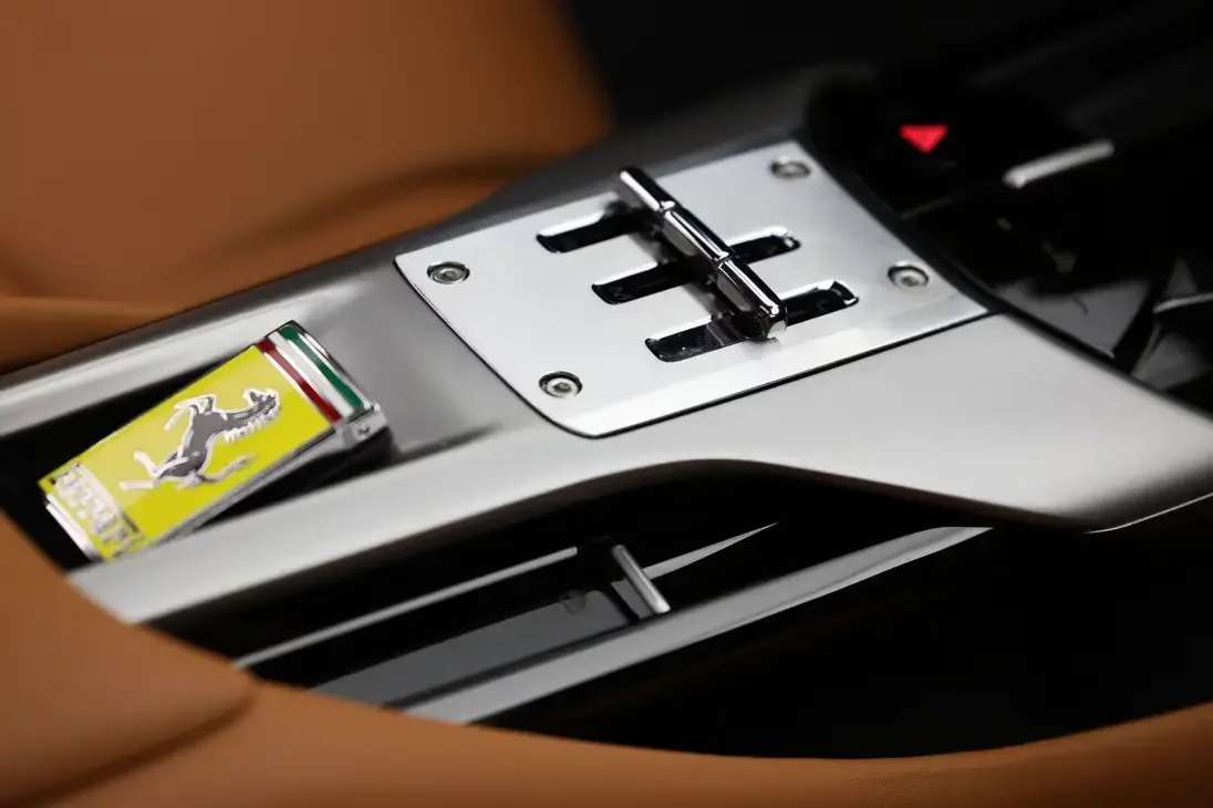 2025 Ferrari 12Cilindri, 9/30