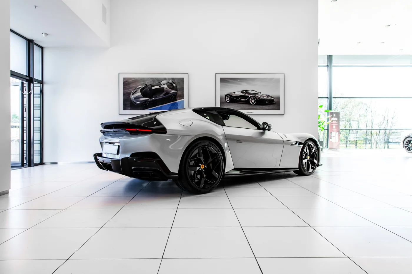 2025 Ferrari 12Cilindri angeboten von einem Fachhändler in Hengelo, Niederlande, Foto 3 von 15