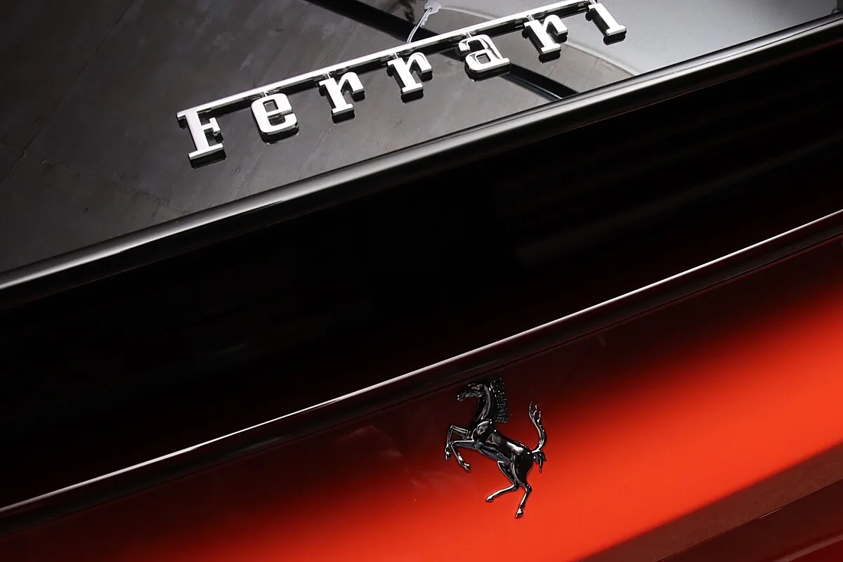 2025 Ferrari 12Cilindri proposée par un concessionnaire spécialisé à Unterweitersdorf, Autriche, photo 8 sur 15