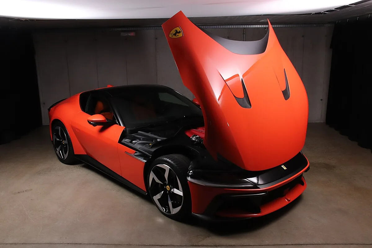 2025 Ferrari 12Cilindri proposée par un concessionnaire spécialisé à Unterweitersdorf, Autriche, photo 13 sur 15