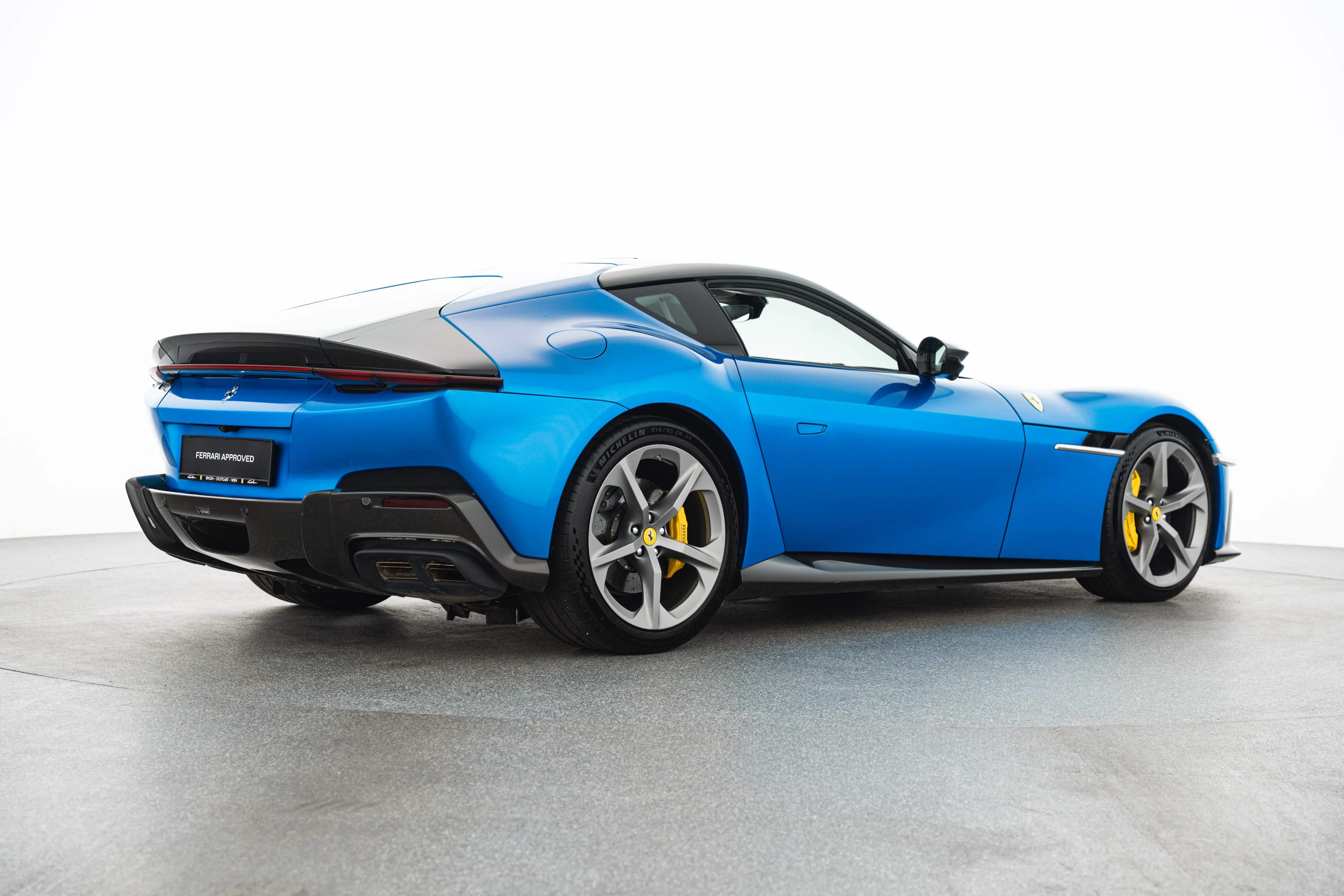 2025 Ferrari 12Cilindri, 5/30