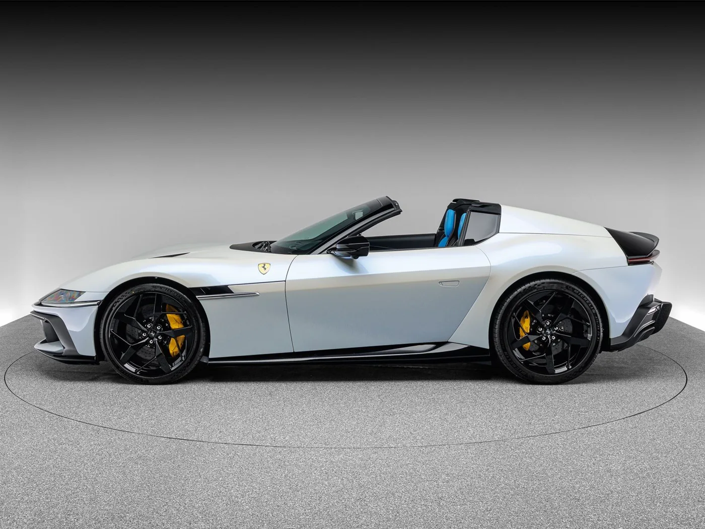 2025 Ferrari 12Cilindri Spider angeboten von einem Fachhändler in Böblingen, Deutschland, Foto 2 von 25