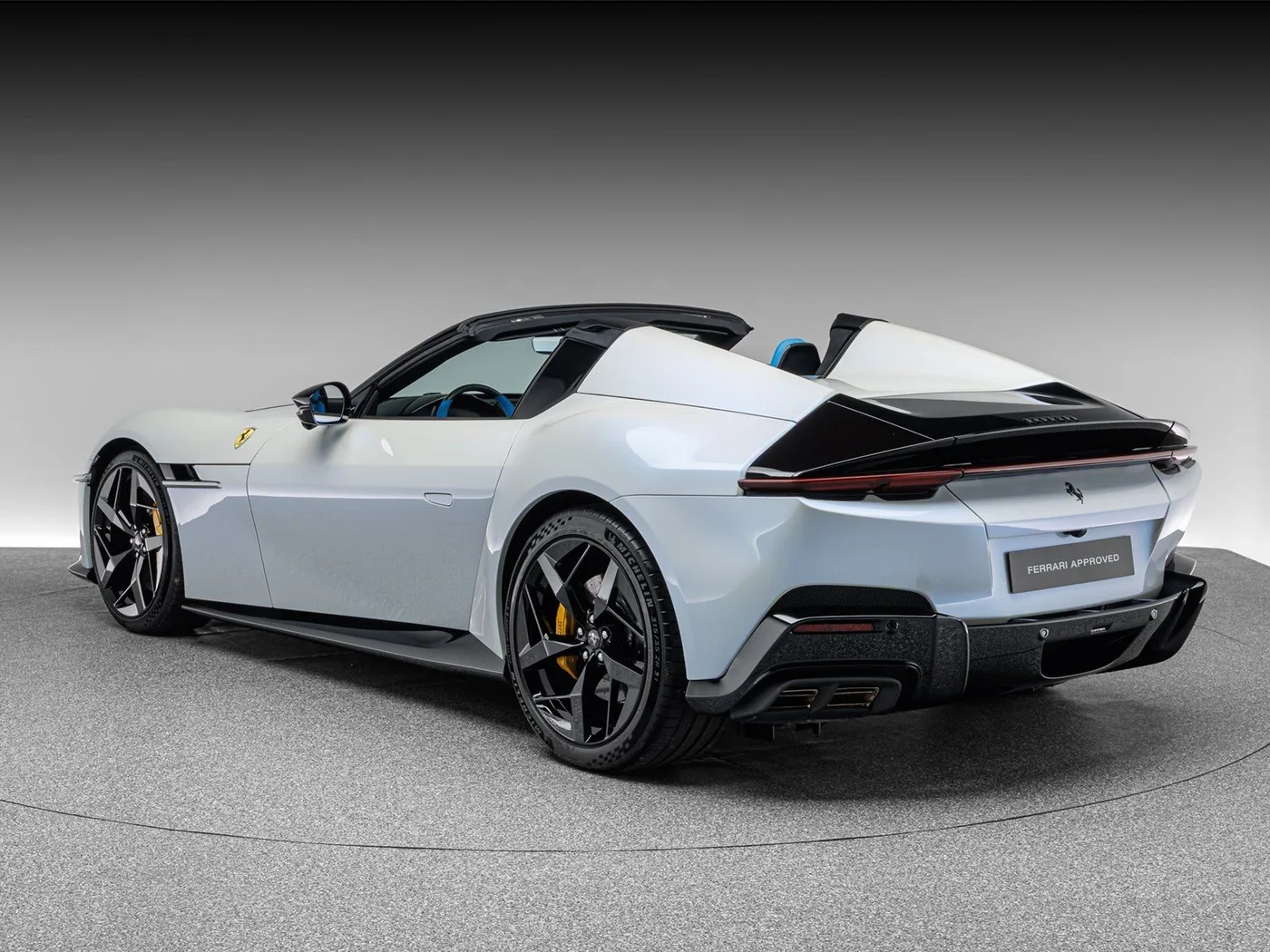 2025 Ferrari 12Cilindri Spider angeboten von einem Fachhändler in Böblingen, Deutschland, Foto 3 von 25