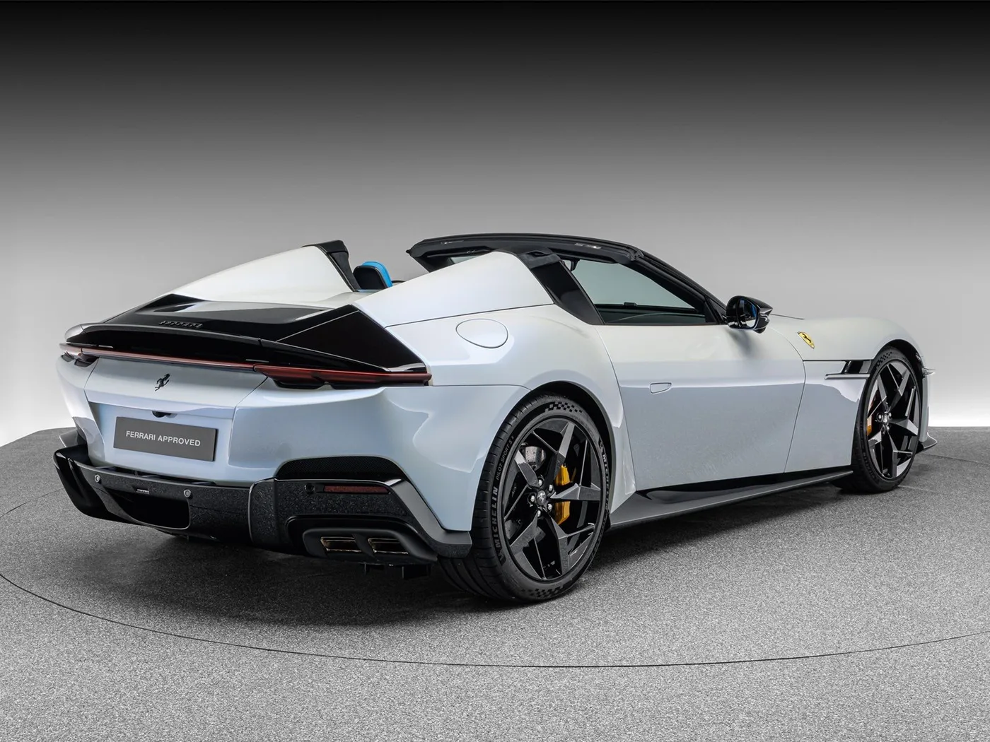 2025 Ferrari 12Cilindri Spider angeboten von einem Fachhändler in Böblingen, Deutschland, Foto 8 von 25