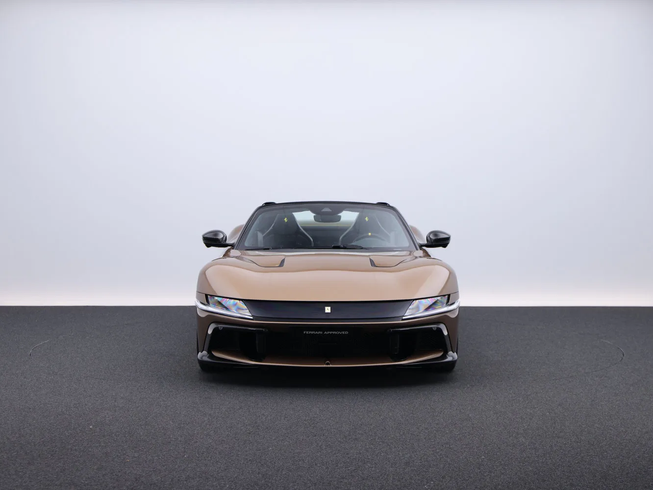 2025 Ferrari 12Cilindri Spider, 2/29