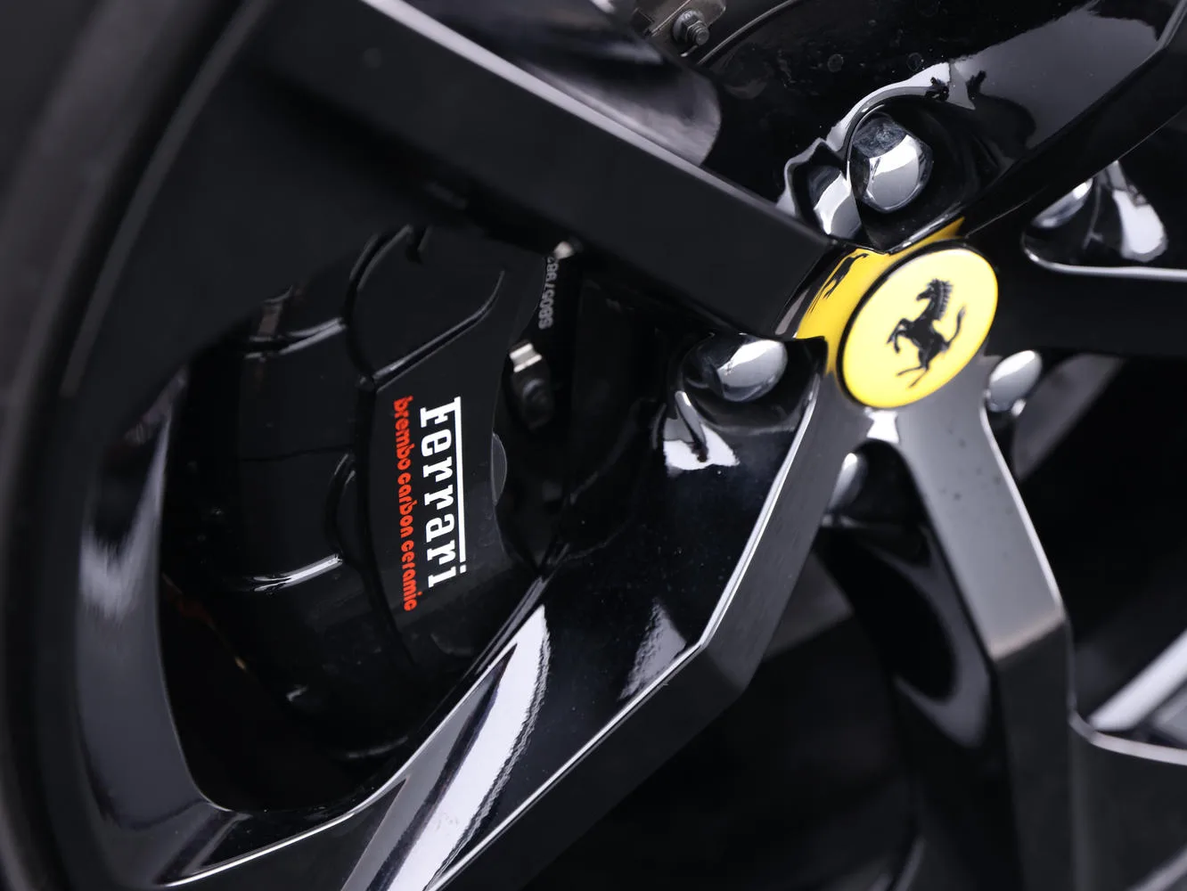 2025 Ferrari 12Cilindri Spider, 20/29