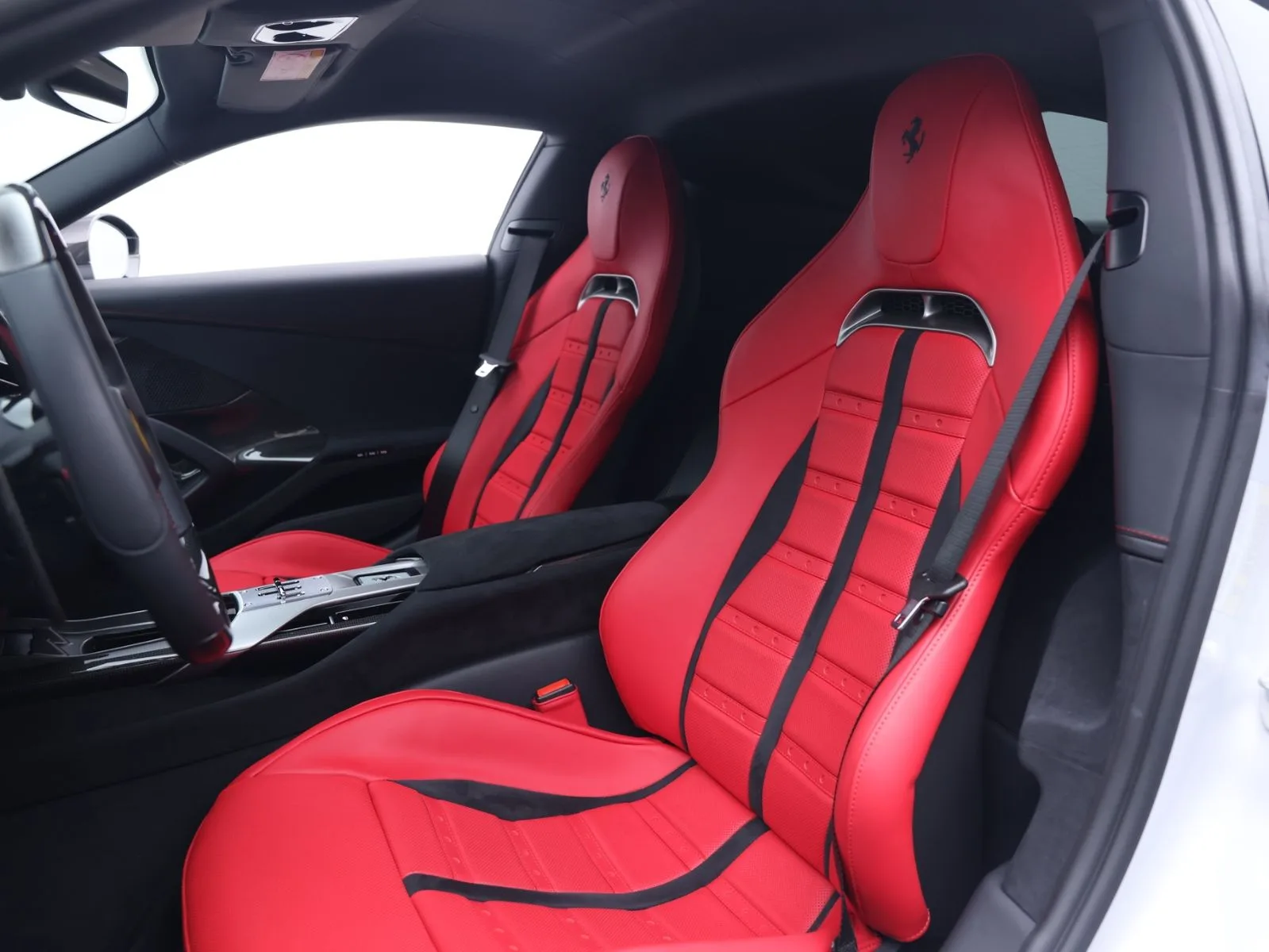 2025 Ferrari 12Cilindri, 11/29