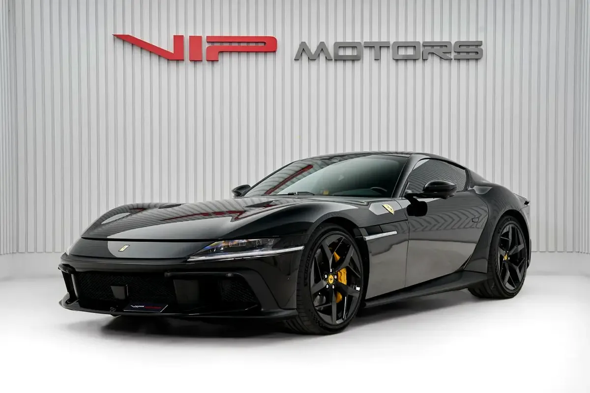 2025 Ferrari 12Cilindri angeboten von einem Fachhändler in Dubai, Vereinigte Arabische Emirate, Hauptfoto