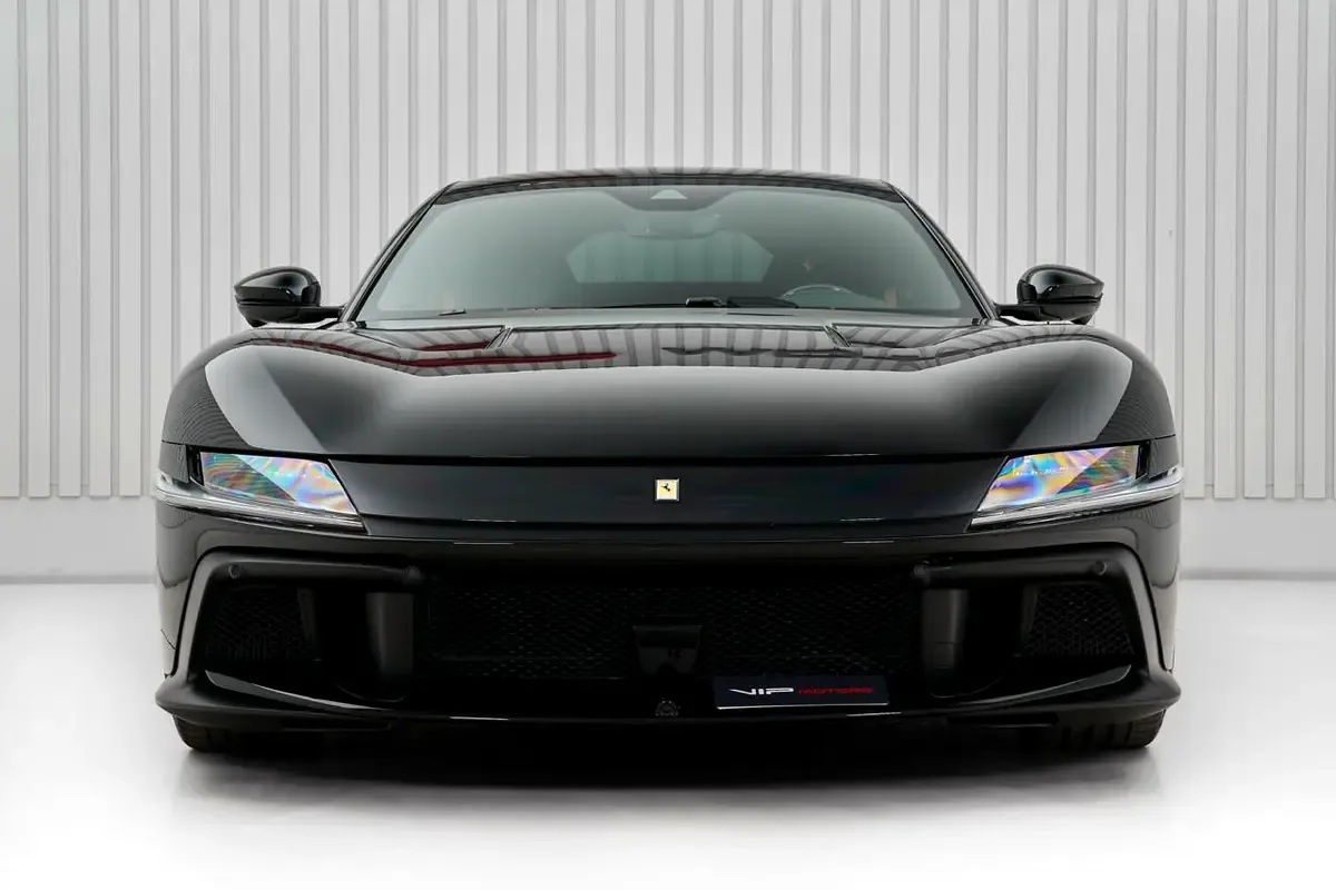 2025 Ferrari 12Cilindri, 2/13