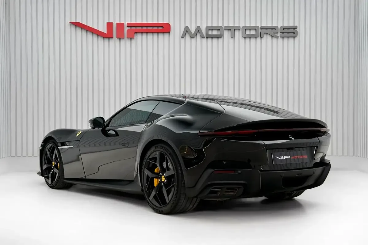 2025 Ferrari 12Cilindri, 7/13