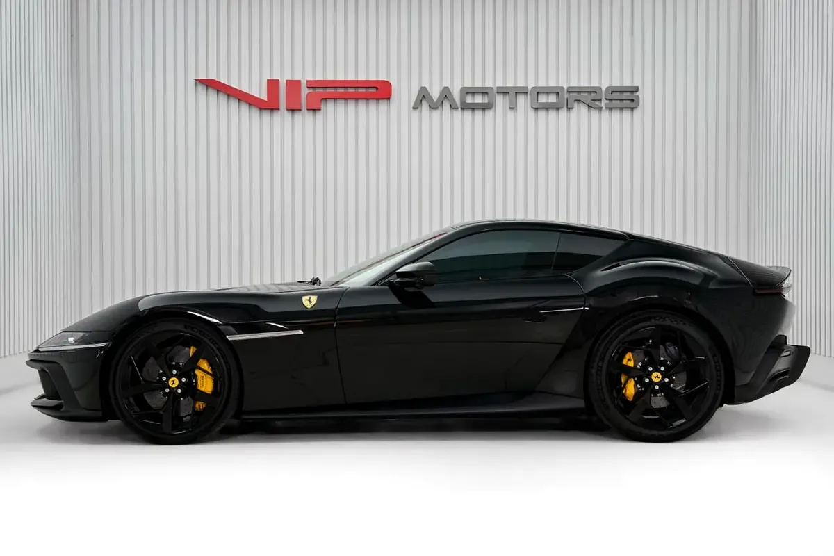2025 Ferrari 12Cilindri, 8/13