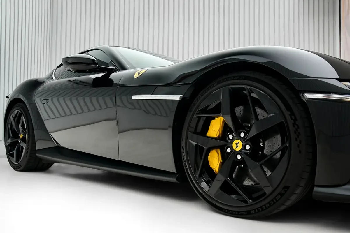 2025 Ferrari 12Cilindri, 9/13