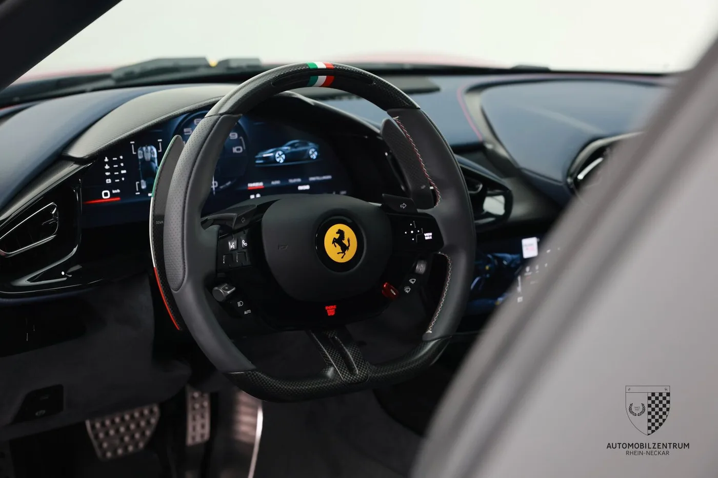2025 Ferrari 12Cilindri angeboten von einem Supersportwagenhändler in Viernheim, Deutschland, Foto 19 von 25