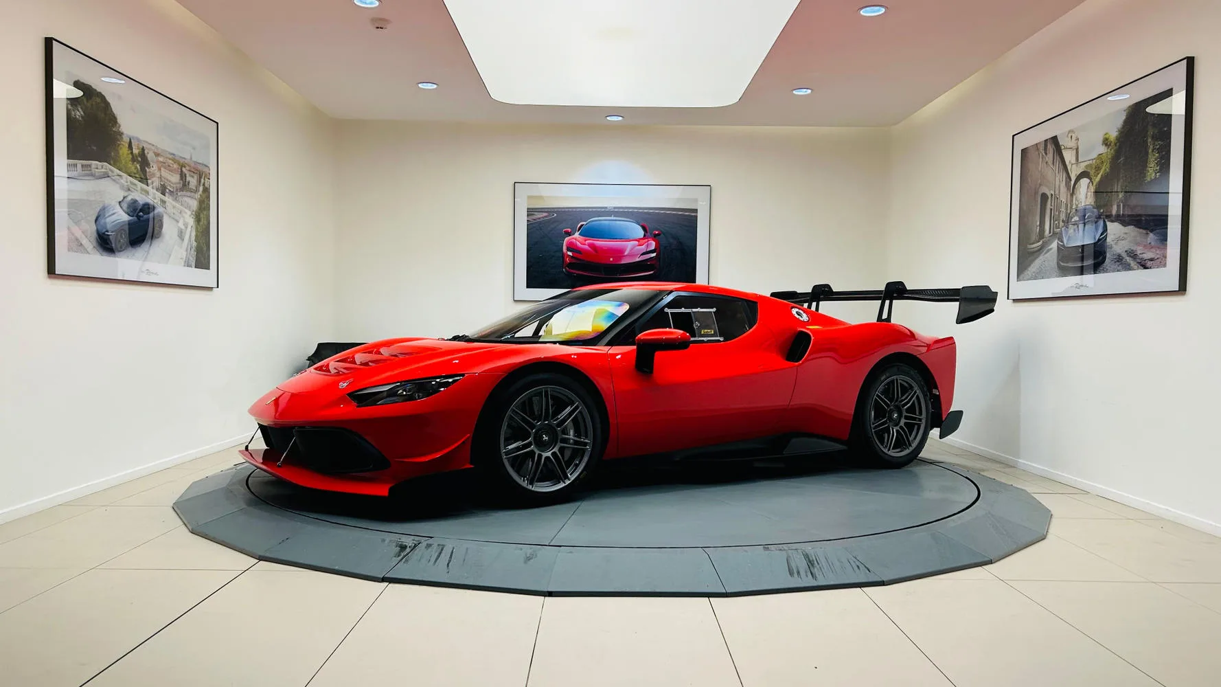 2025 Ferrari 296 Challenge, 2/28
