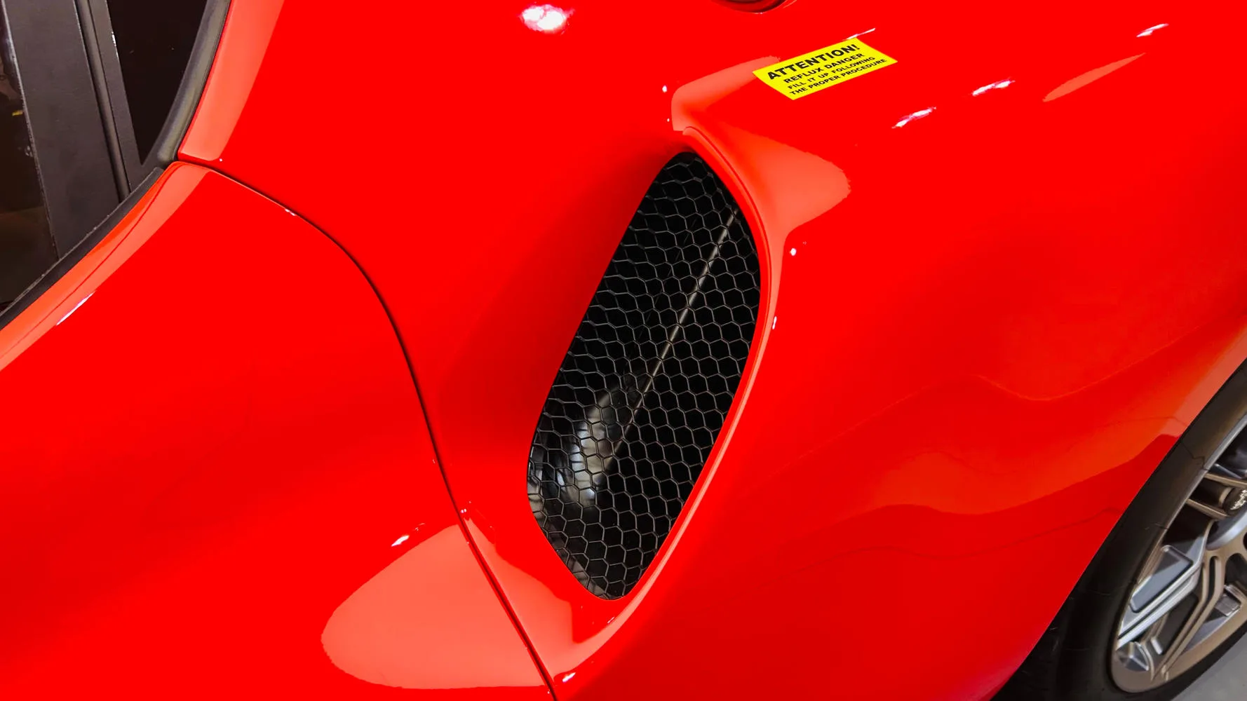 2025 Ferrari 296 Challenge, 15/28