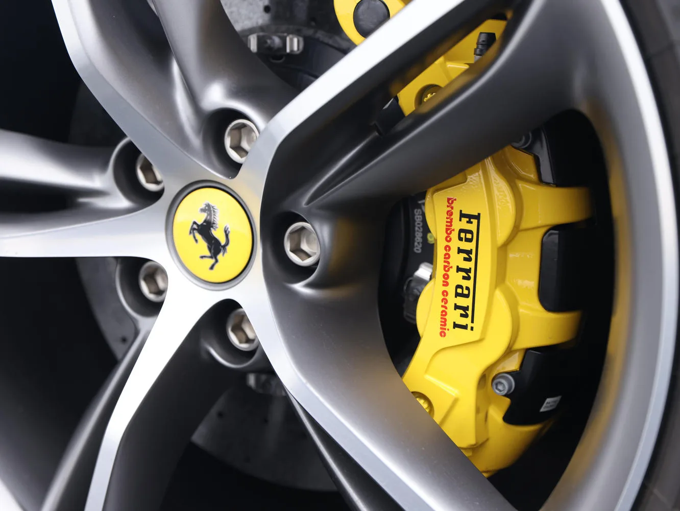 2025 Ferrari 296 GTB, 22/26