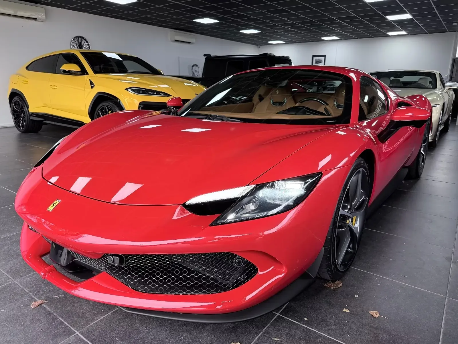 2025 Ferrari 296 GTS, 7/24