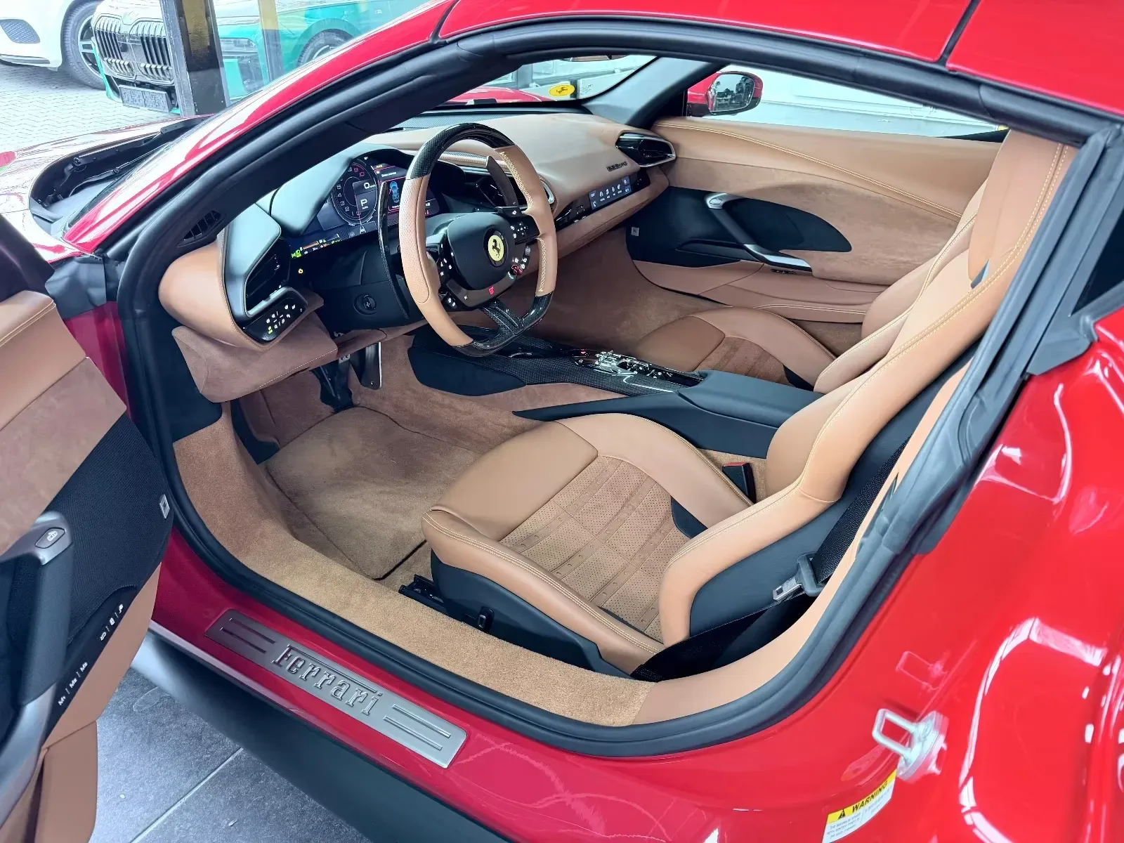 2025 Ferrari 296 GTS, 14/24