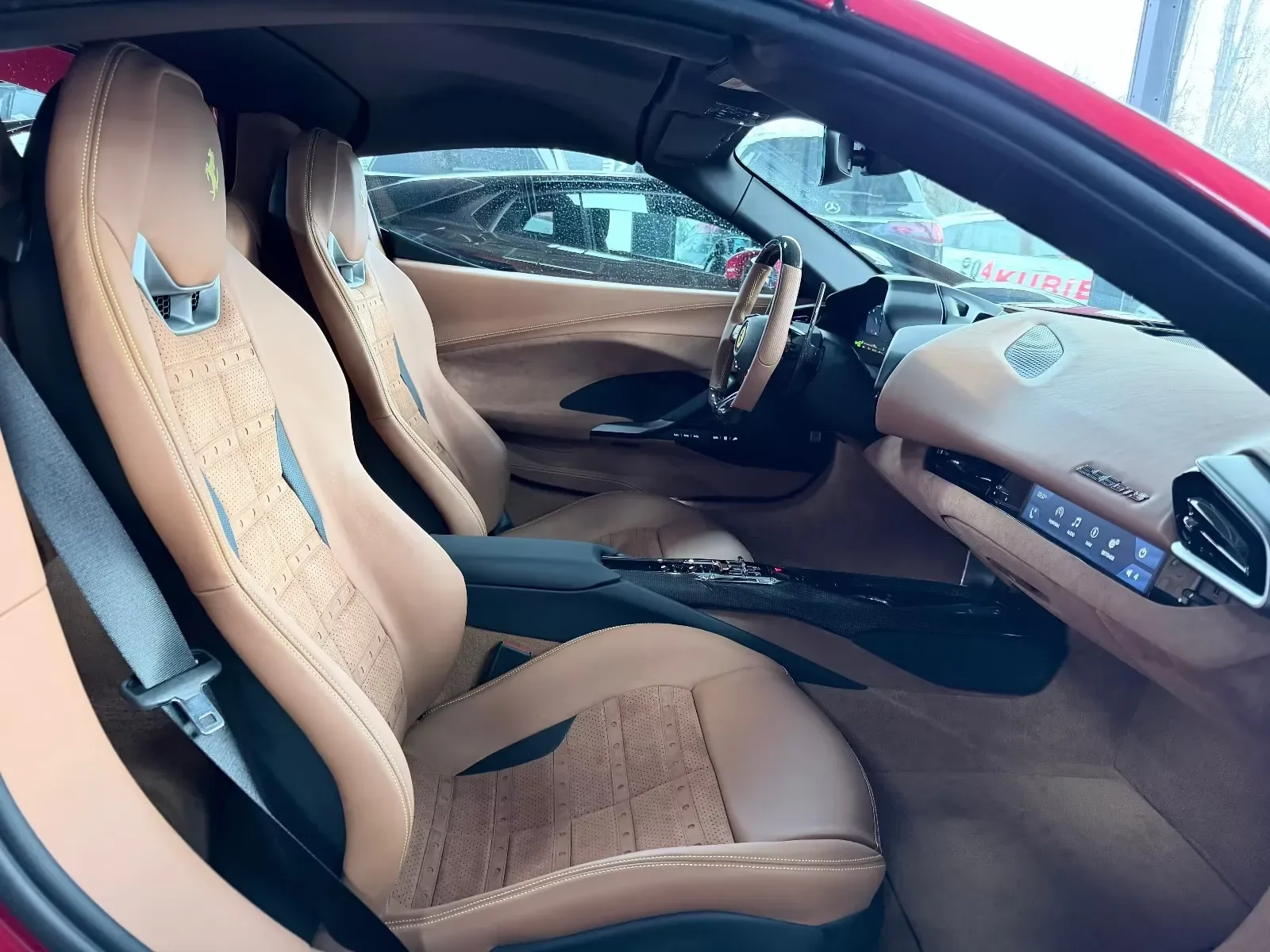 2025 Ferrari 296 GTS, 15/24