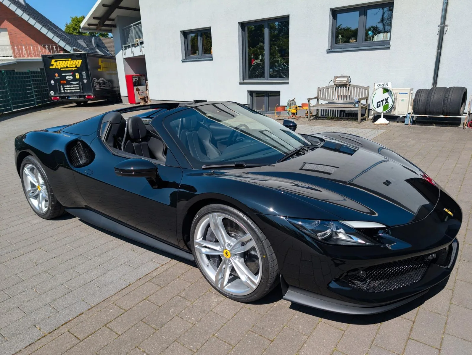 2025 Ferrari 296 GTS, 5/11