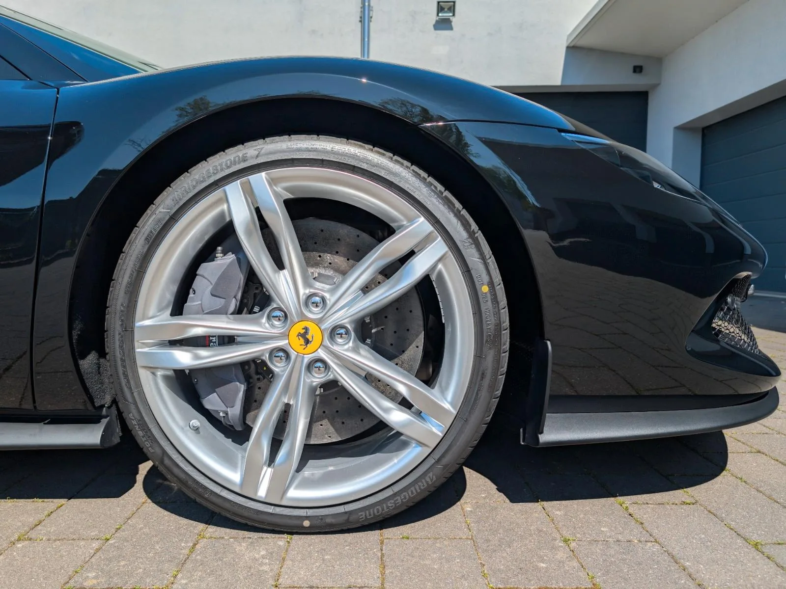 2025 Ferrari 296 GTS, 6/11