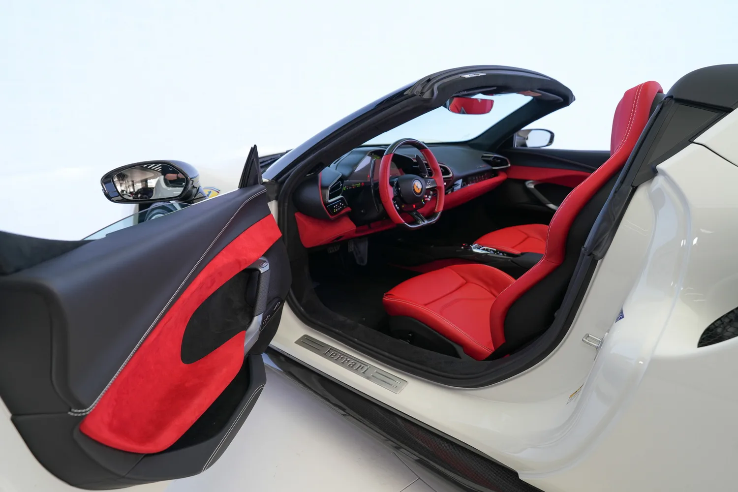 2025 Ferrari 296 GTS, 2/20