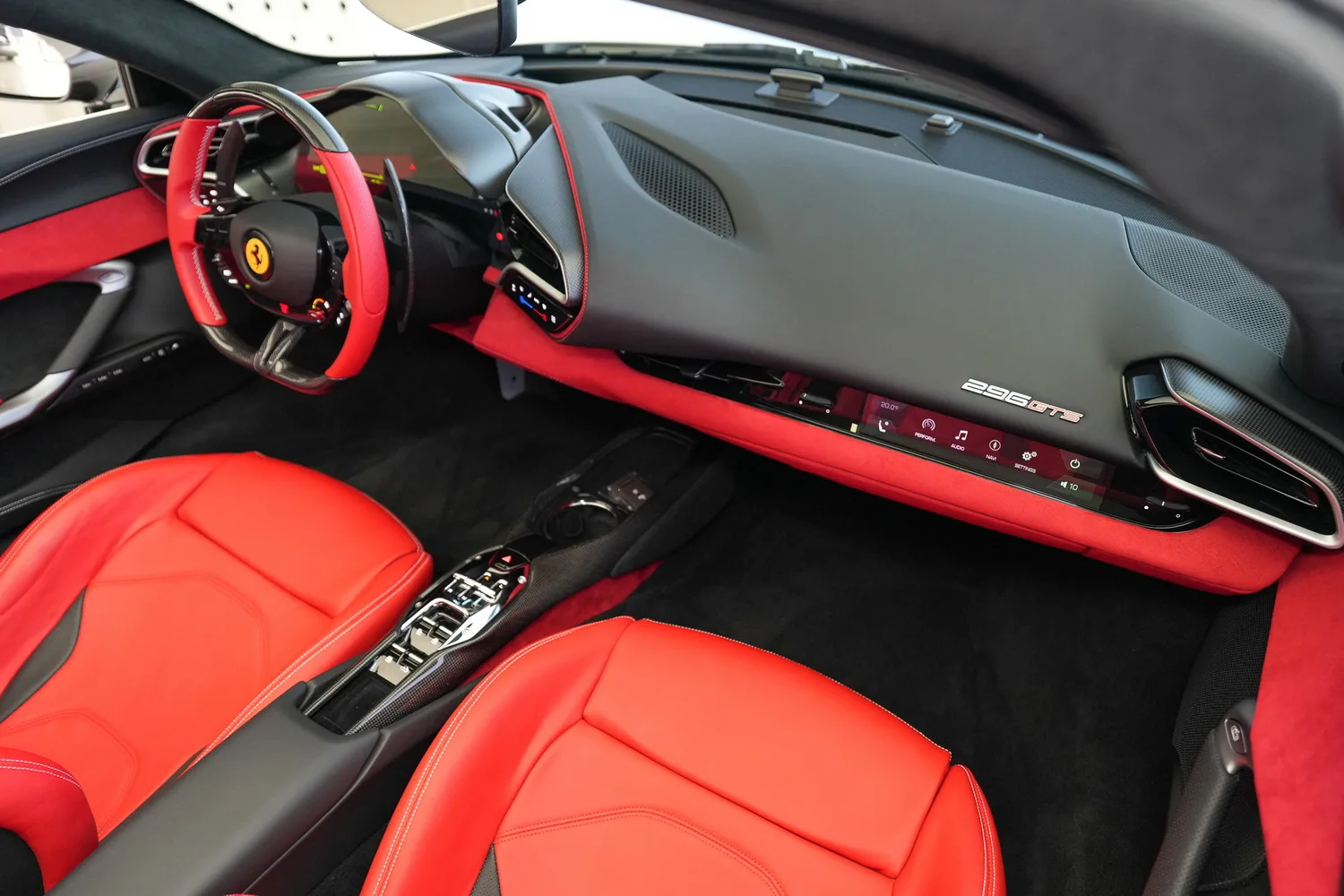 2025 Ferrari 296 GTS, 10/20