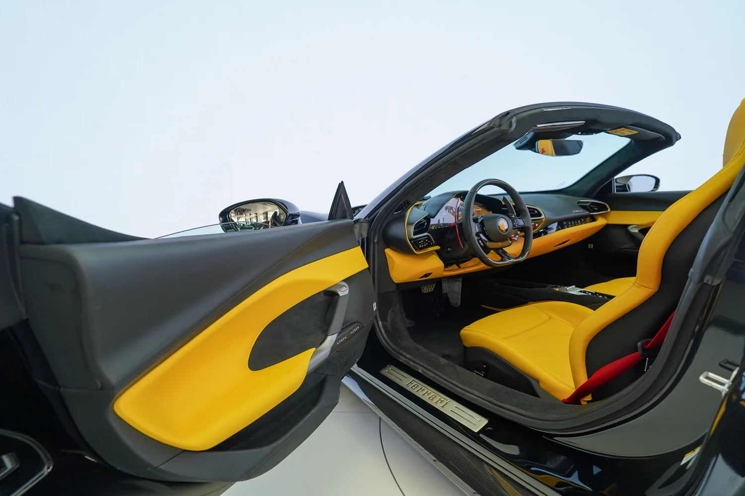 2025 Ferrari 296 GTS, 10/19