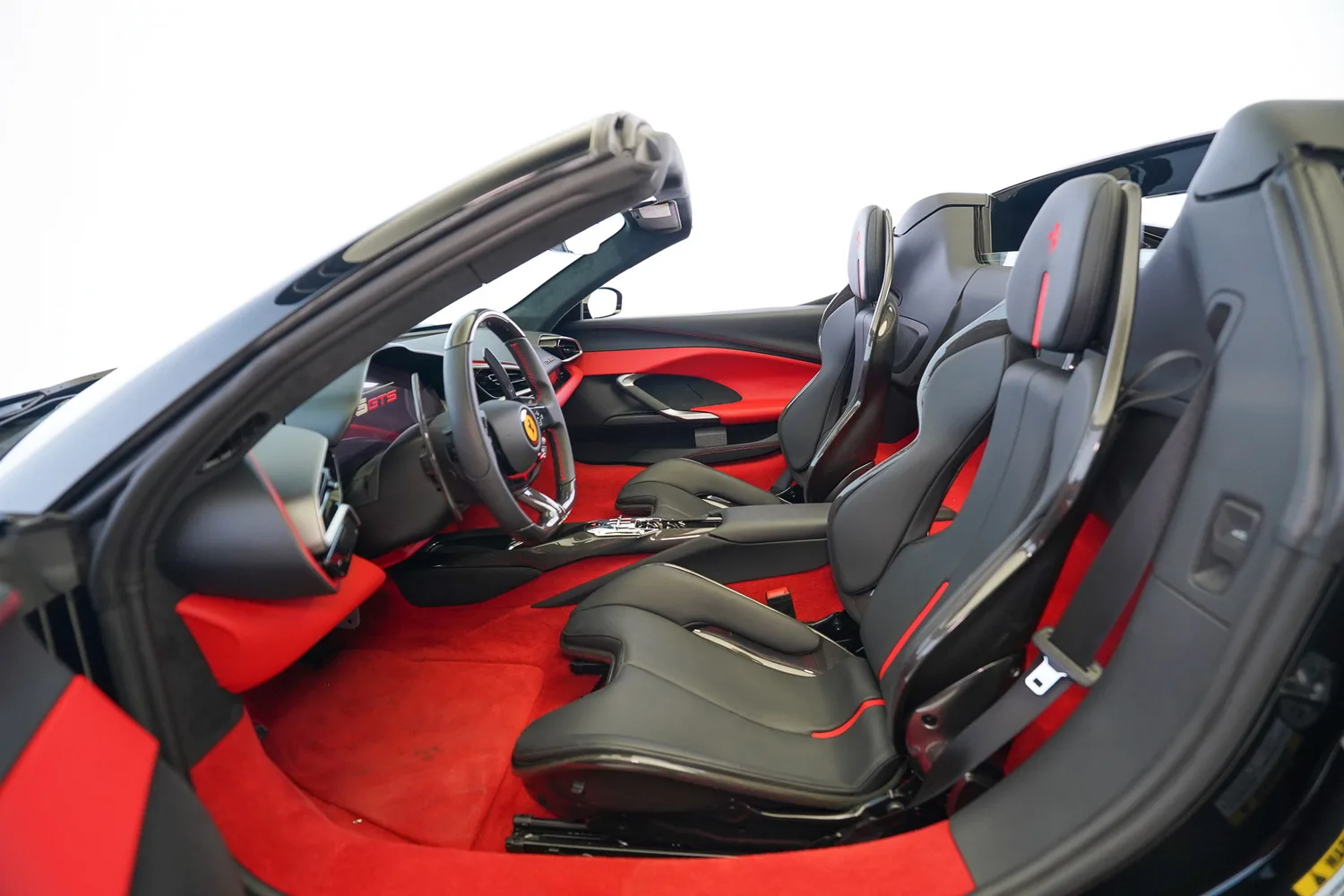 2025 Ferrari 296 GTS, 10/19