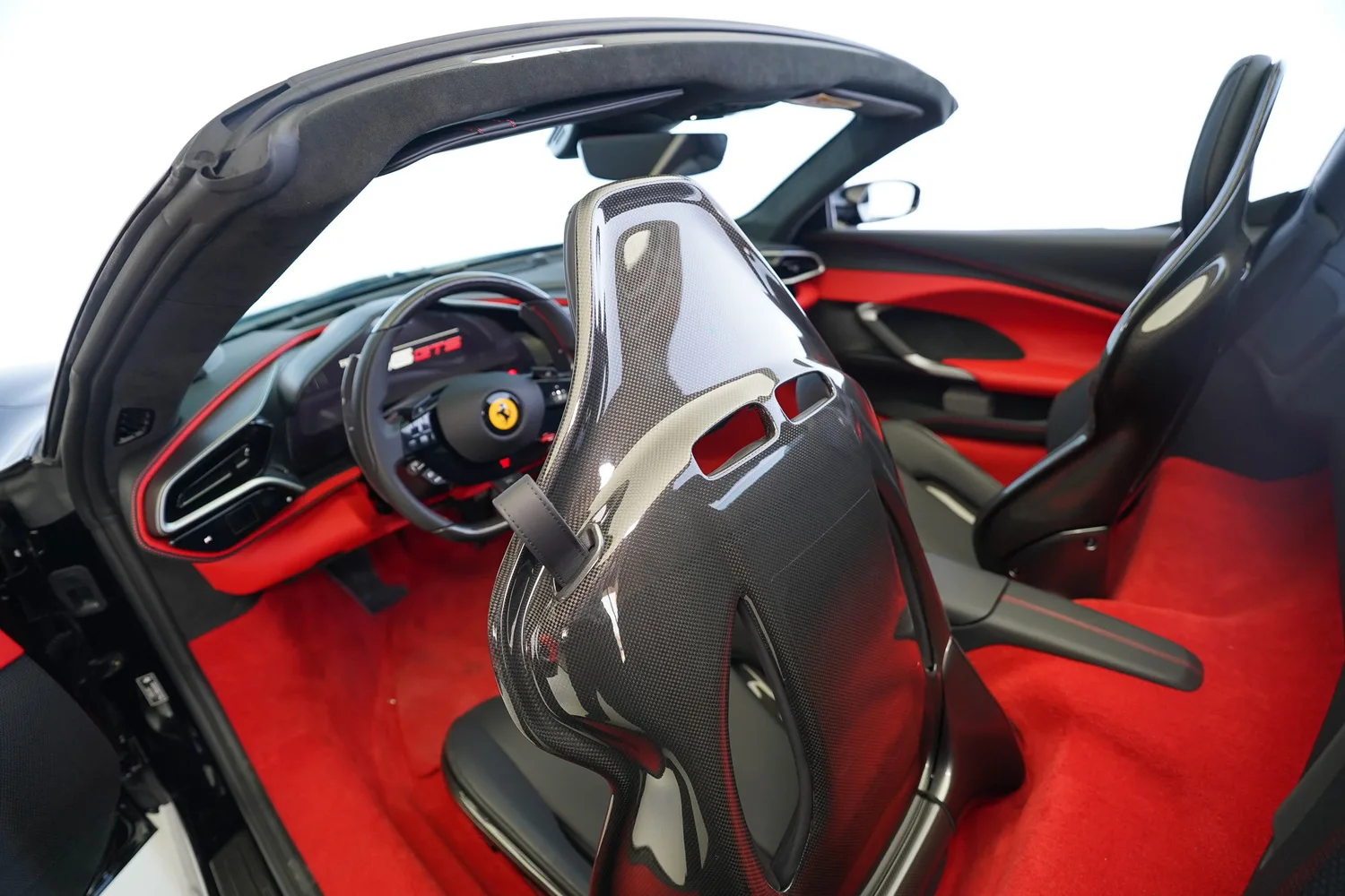 2025 Ferrari 296 GTS, 12/19