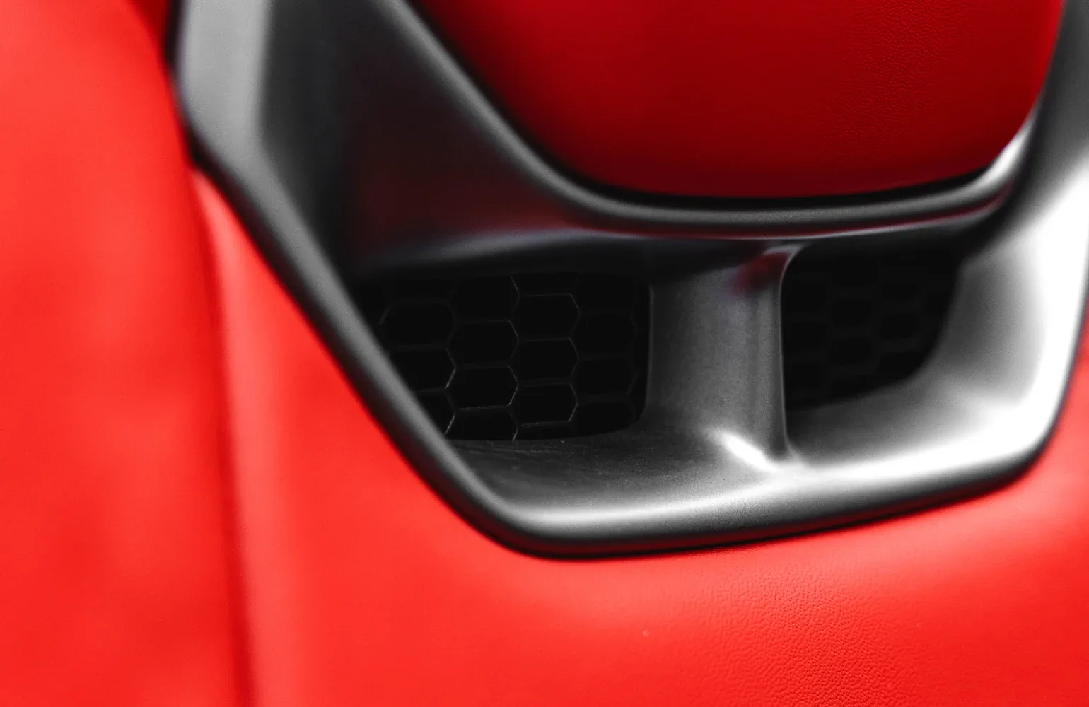 2025 Ferrari 296 GTS, 15/30