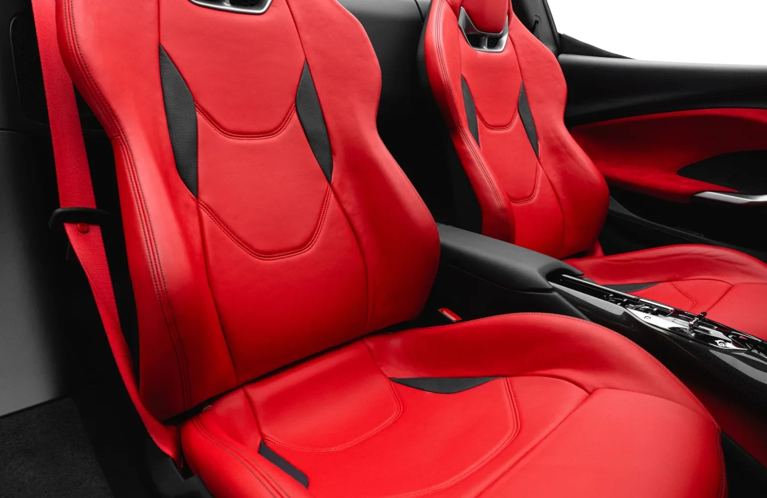 2025 Ferrari 296 GTS, 16/30