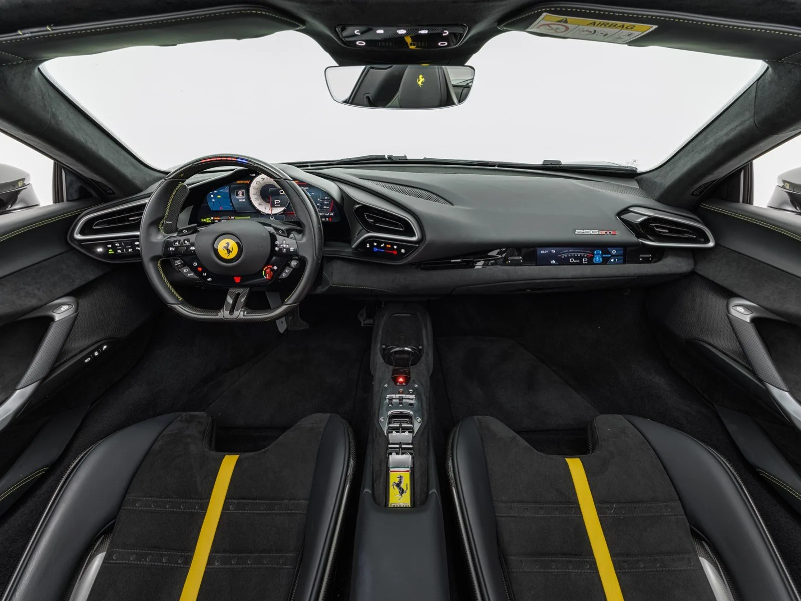 2025 Ferrari 296 GTS, 4/28