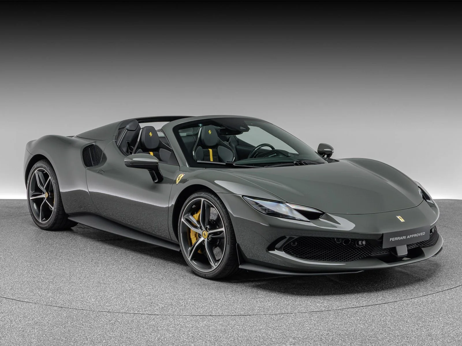 2025 Ferrari 296 GTS, 9/28