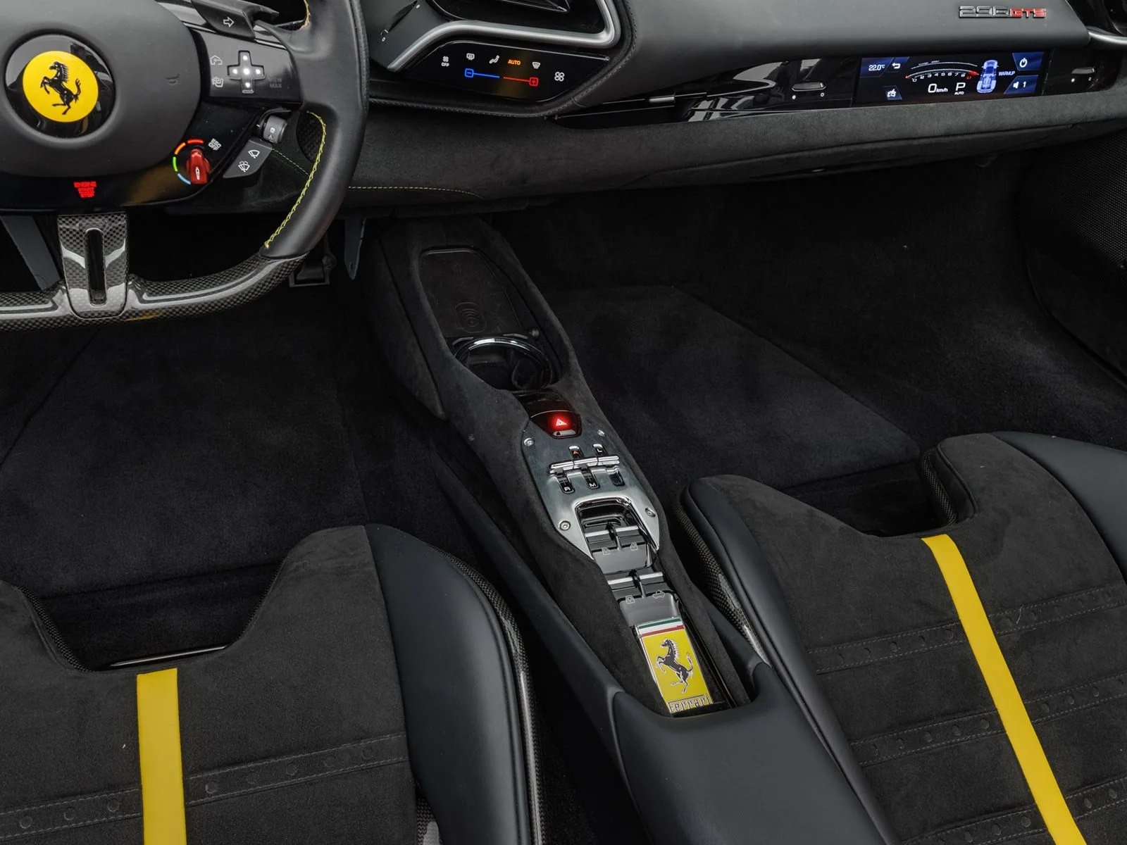 2025 Ferrari 296 GTS, 13/28