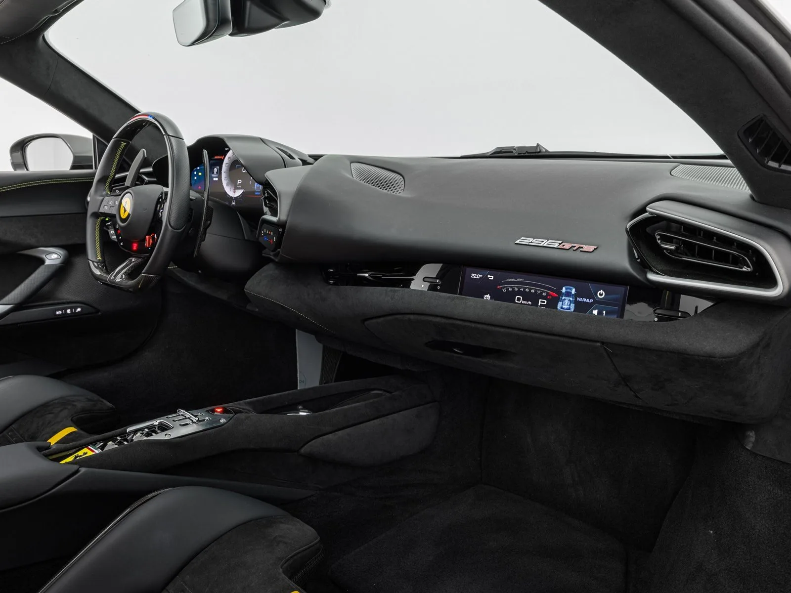 2025 Ferrari 296 GTS, 17/28