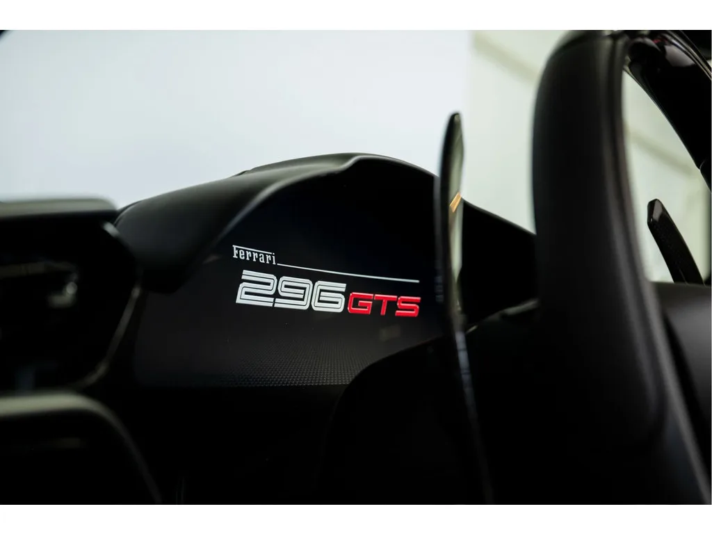 2025 Ferrari 296 GTS, 10/30