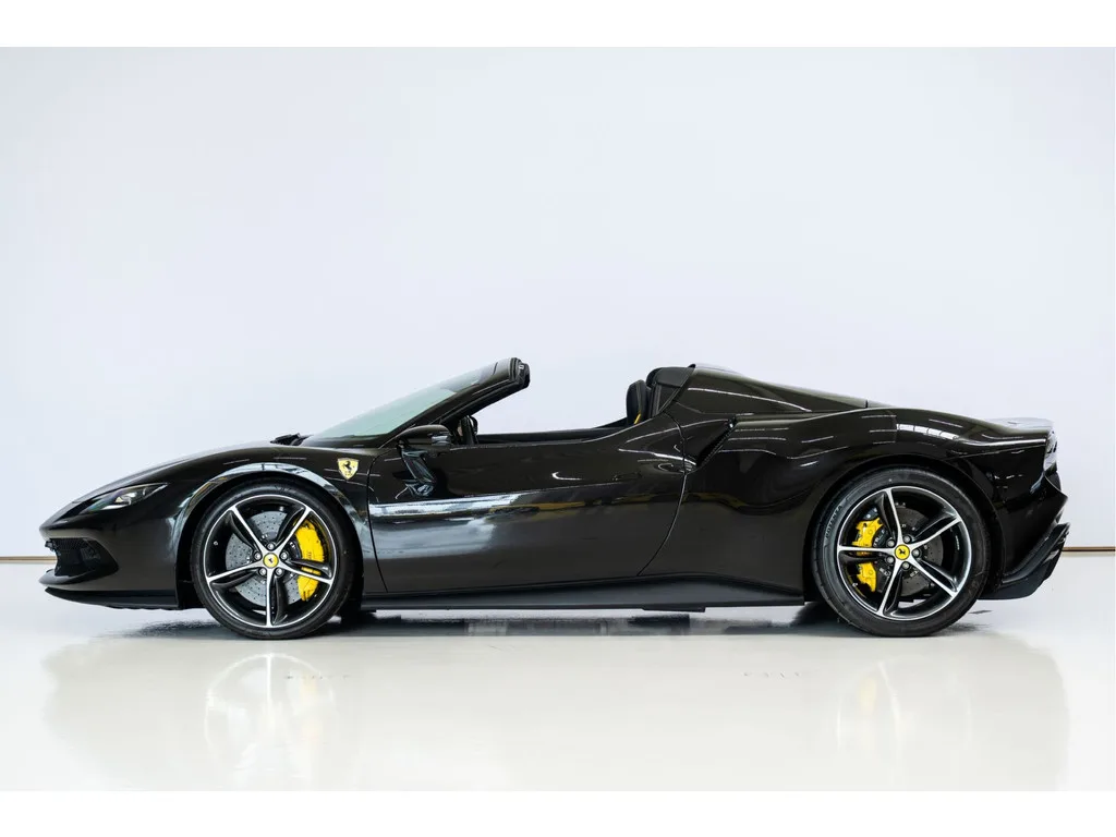 2025 Ferrari 296 GTS, 21/30
