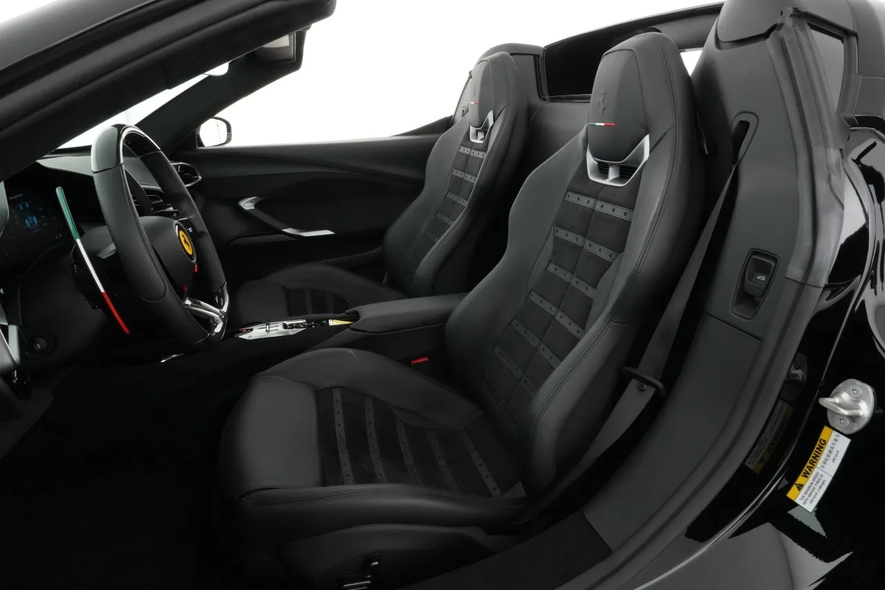 2025 Ferrari 296 GTS angeboten von einem Fachhändler in Meerbusch, Deutschland, Foto 6 von 6