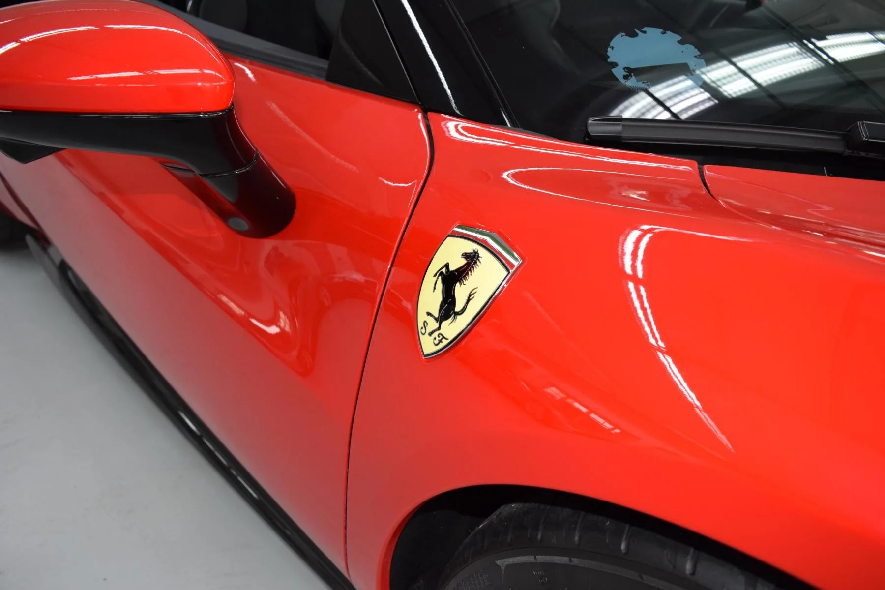 2025 Ferrari 296 GTS, 19/26